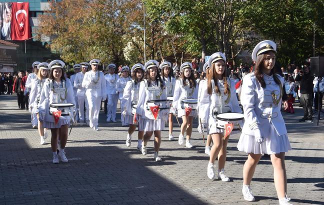 Lüleburgaz'da 29 Ekim Cumhuriyet Bayramı coşku ile kutlandı