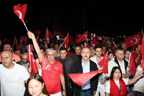 Kemer'de Cumhuriyet coşkusu
