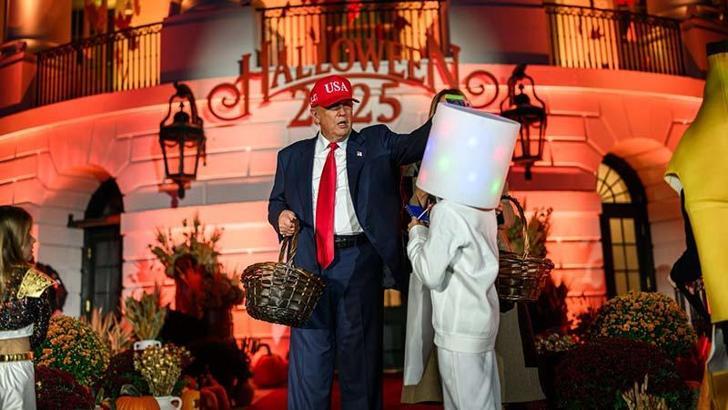 ABD Başkanı Trump, Cadılar Bayramı'nı kutladı