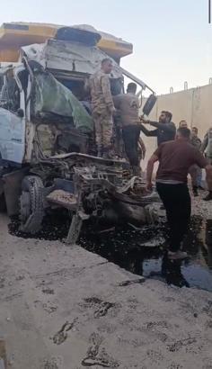 TIR'a arkadan çarpan kamyonun şoförü öldü