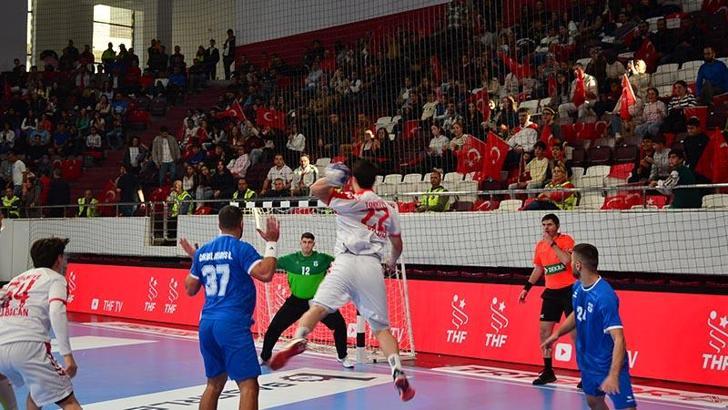 A Milli Erkek Hentbol Takımı, GKRY’yi 35-19 mağlup etti