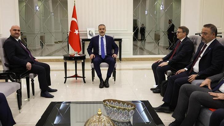 Bakan Fidan, Irak Türkmen Cephesi Başkanı Ağaoğlu ile görüştü