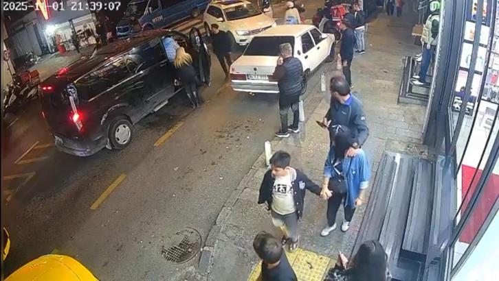 İstanbul - Kağıthane’de Cadılar Bayramı partisinden çıkan sosyal medya fenomenine silahlı saldırı kamerada