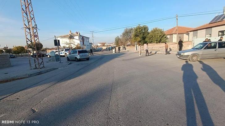 Oğlunun ölümünden sorumlu tuttuğu komşusunu 5 kurşunla öldürdü