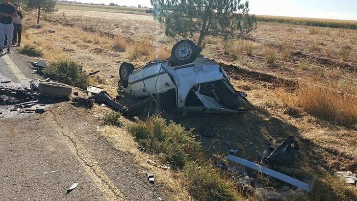 Mardin’de otomobiller kafa kafaya çarpıştı: 1’i ağır, 6 yaralı