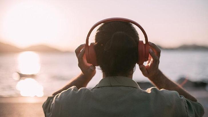 Araştırma: Müzik dinlemek demans riskini azaltabilir