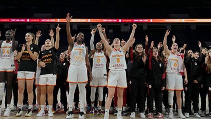 Galatasaray Çağdaş Faktoring - Flammes Carolo Basket: 77-73