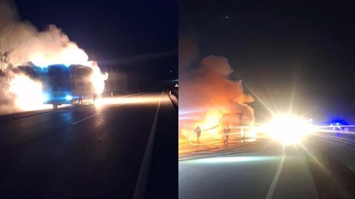 Karabük'te seyir halindeki yolcu otobüsü yandı