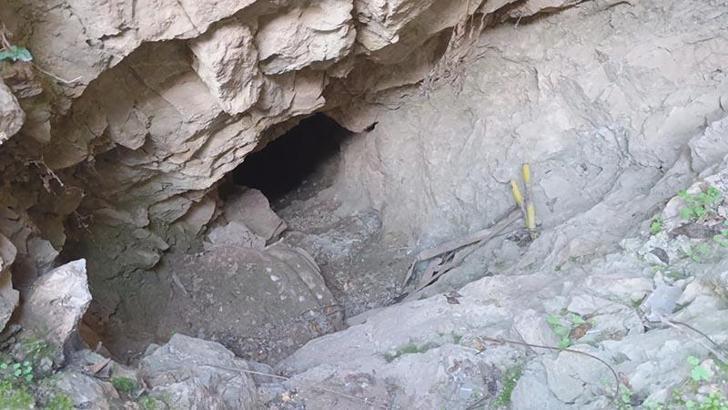 Defineciler dağı 15 metre kazmışlar