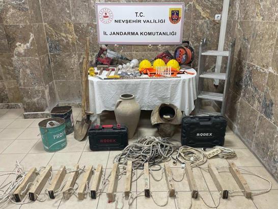 Nevşehir’de kaçak kazıya 3 gözaltı