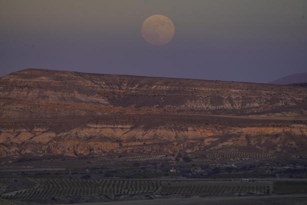 Kapadokya’da ‘Süper Ay’ görüntülendi