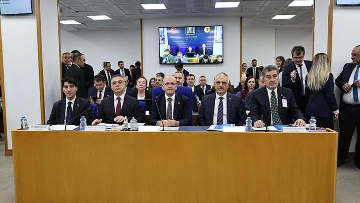 Bakan Şimşek: Vergi ve harçlardaki güncellemenin daha düşük oranda yapılması gündemimizde