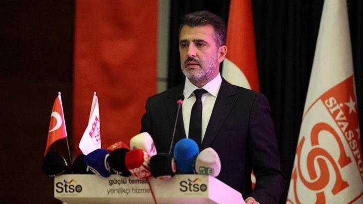 Sivasspor Kulüp Başkanı Karagöl görevinden ayrıldı