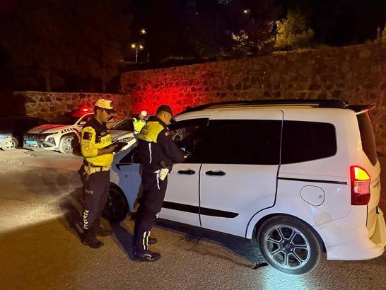 Kilis'te jandarma ekiplerinden trafik denetimi