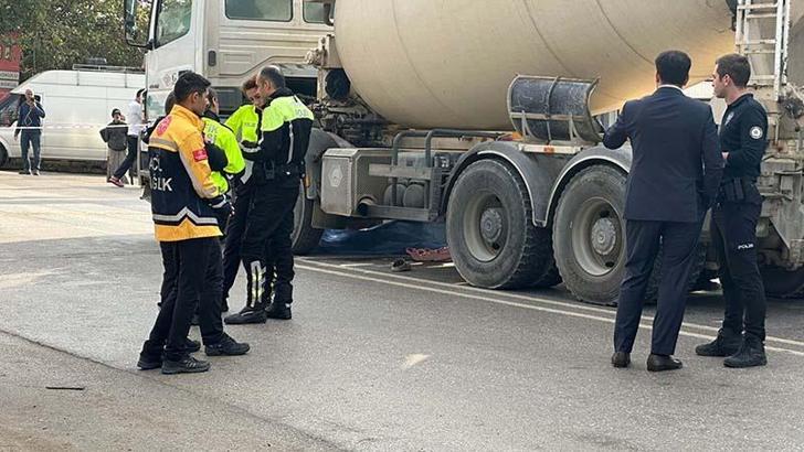 Beton mikserinin çarptığı kadın öldü; son anda yol kenarına çektiği torunu kurtuldu