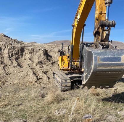 Ekskavatörle kazıya suçüstü; 4 gözaltı