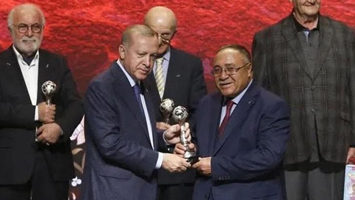 'UNESCO Yaşayan İnsan Hazinesi' ünvanlı davul ustası Adem Göçer, hayatını kaybetti