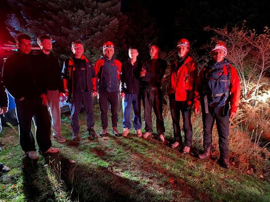 Uludağ eteklerinde 4 genç kayboldu, ekipler arama çalışması başlattı (2) / Ek fotoğraf
