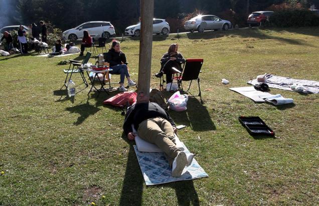 Trabzon'da sıcak havayı fırsat bilenler, yayla ve parklara akın etti