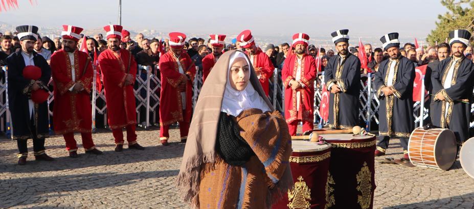 Aziziye Destanı’nın 148'nci yıl dönümünde Erzurumlular, ecdadı için yürüdü / Ek fotoğraflar