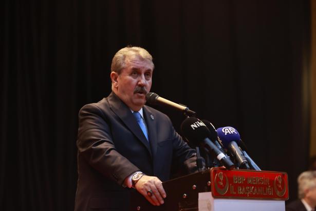 Destici: Türk bayrağını asmayan benim kardeşim olamaz