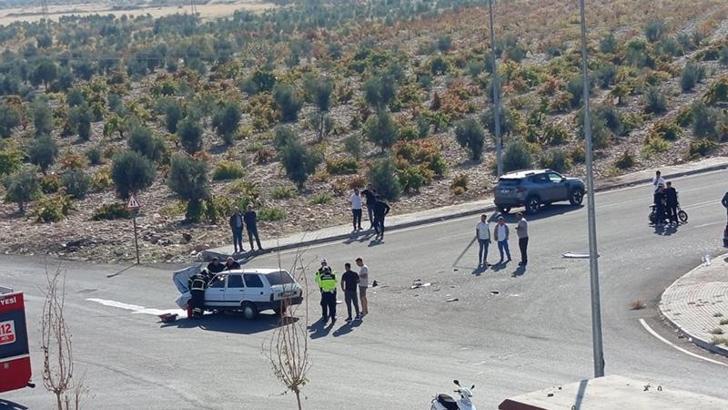 Gaziantep’te iki otomobil çarpıştı: 4 yaralı