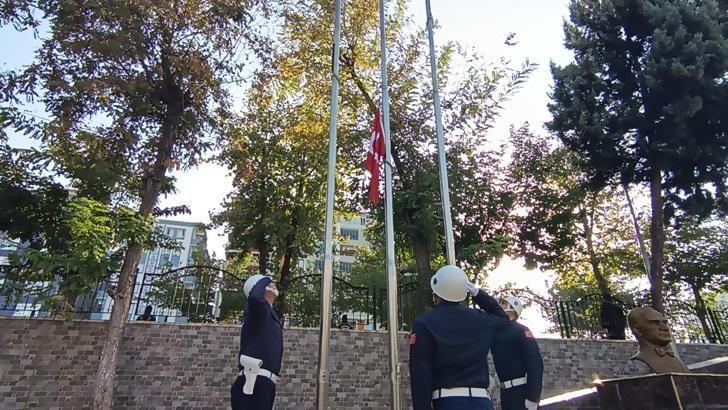 Batman’da 10 Kasım Atatürk'ü anma töreni