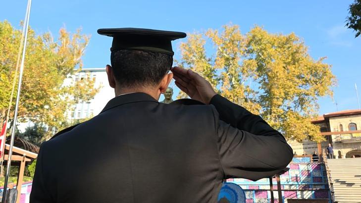 Diyarbakır'da 10 Kasım Atatürk'ü anma töreni (2)