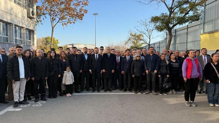 CHP'li Özçağdaş, okulda düzenlenen Atatürk'ü anma törenine katıldı