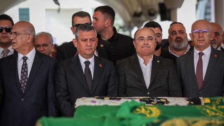 Özgür Özel, cenazeye katıldı