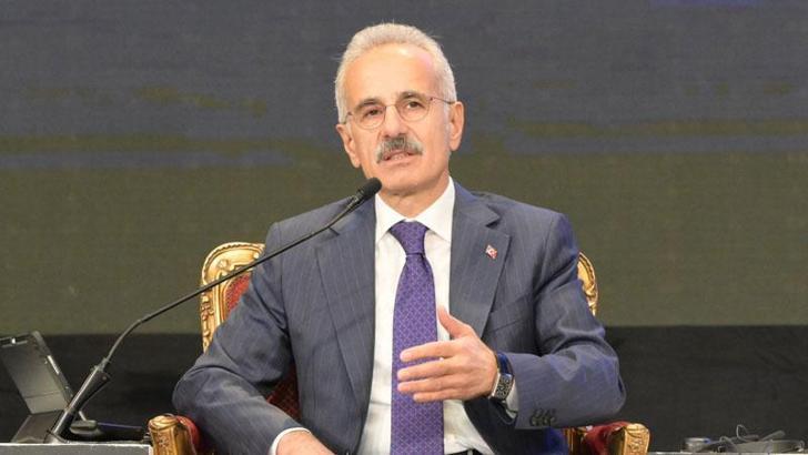 Bakan Uraloğlu, Mısır’da Türkiye’nin ulaştırma vizyonunu anlattı