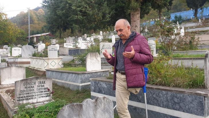 Acılı aileler, 12 Kasım Depremi'nde kaybettikleri yakınlarının mezarlarını ziyaret etti