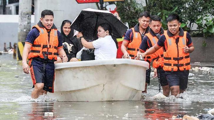 Filipinler'de tayfunlarda hayatını kaybedenlerin sayısı 250'ye yükseldi