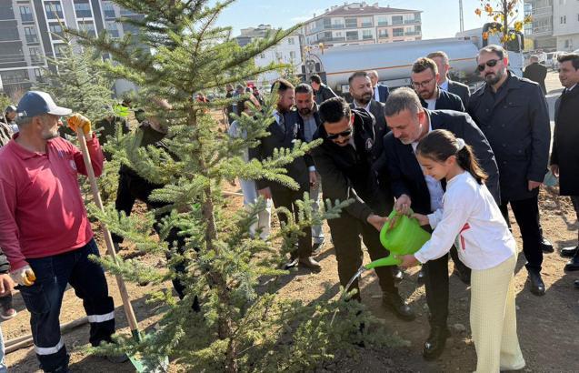 Sincan’da 244 fidan toprakla buluştu