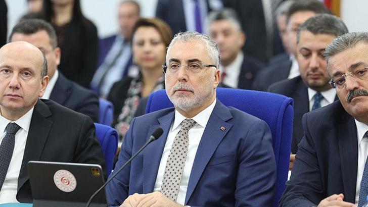 Bakan Işıkhan: Herkesin mutabık kalacağı bir asgari ücret tutarında uzlaşılacağını umut ediyoruz