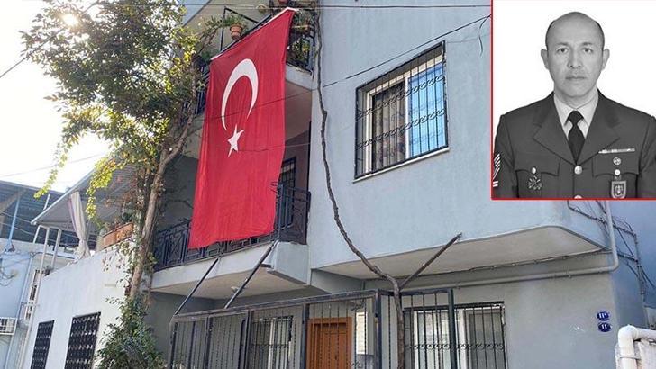 Şehit astsubayın İzmir'deki babaevinde yas