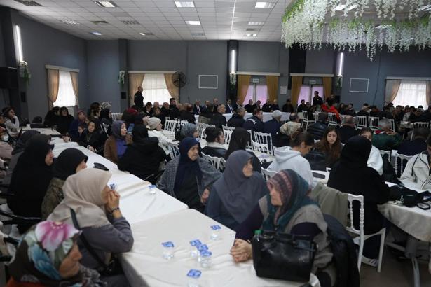 Düzce depreminde yaşamını yitirenler için mevlit okutuldu