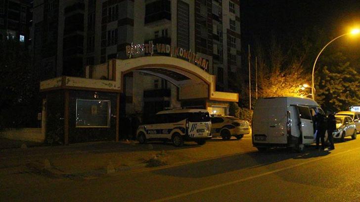 Hırsızlık şüphelilerini engelledi, tabancayla vuruldu