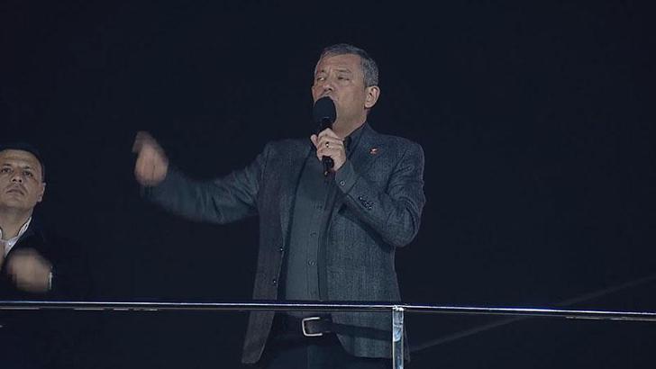 Özgür Özel Sultanbeyli'de konuştu