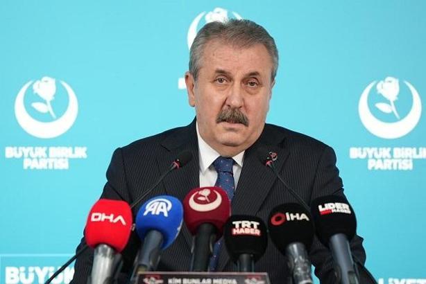 Destici: Spekülatif haberleri yayanları kınıyorum