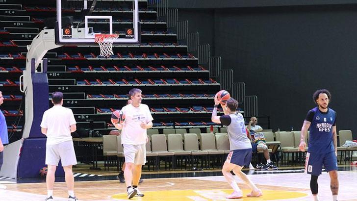 Anadolu Efes, Antalya’da oynanacak Bayern Münih maçına hazır