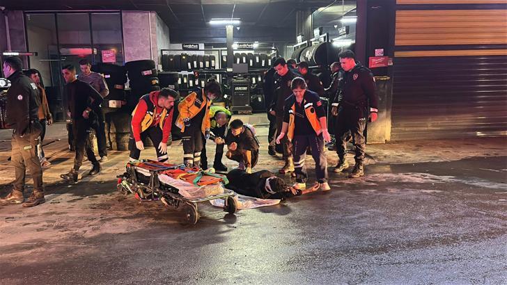 Edirne’de ‘dur’ ihtarına uymayan motosikletli, polis aracına çarptı: 2 yaralı