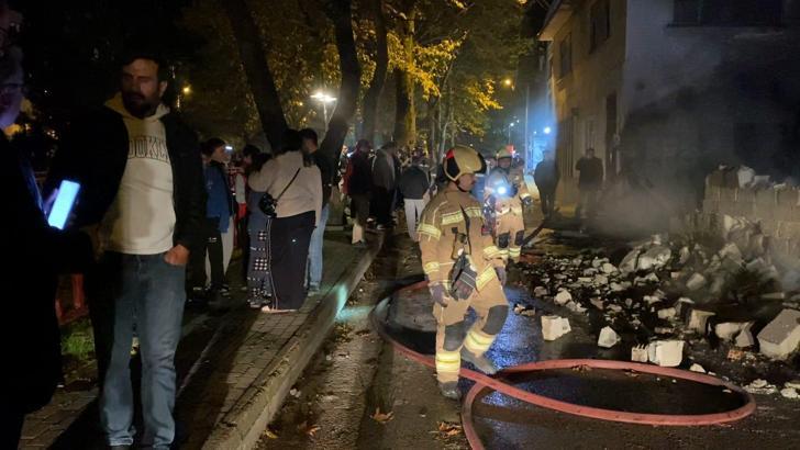 Tek katlı evdeki yangın 1 saatte söndürüldü