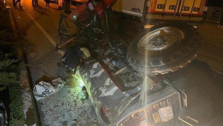 TIR ile çarpışan traktörün sürücüsü ve eşi öldü