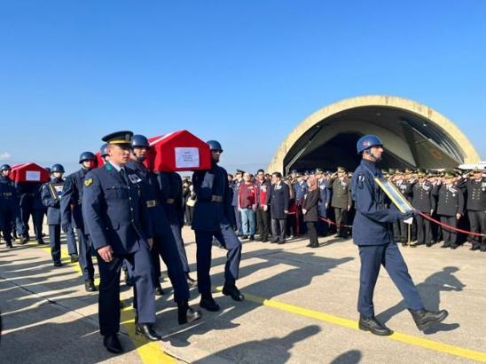 Düşen uçakta şehit olan 2 askerin cenazesi Bursa’ya getirildi
