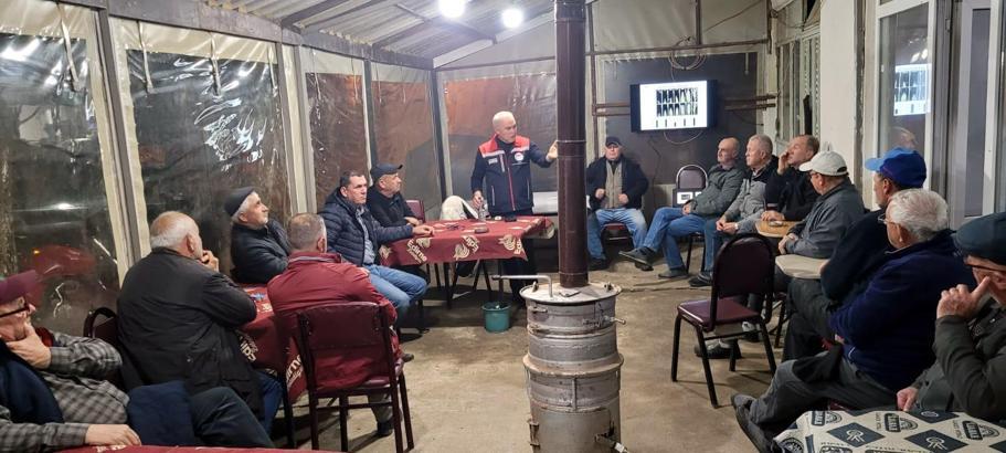 Edirne’de çiftçilere gece eğitimi verildi