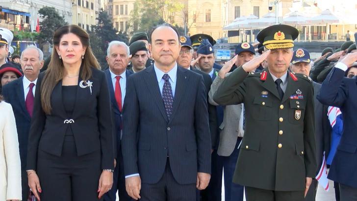 KKTC’nin kuruluşunun 42'nci yılında Taksim'de tören düzenlendi