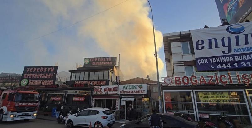 İstanbul- Ümraniye'de iş yeri deposunda çıkan yangın söndürüldü