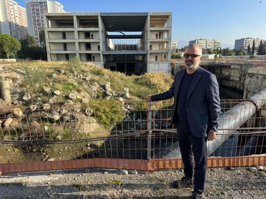 Yıldız: İzmir'de eser görünümlü enkazlar üretiyorlar