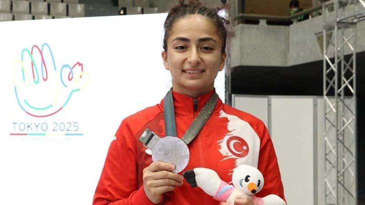 Deaflympics’te ilk madalya Buse Tıraş’tan geldi